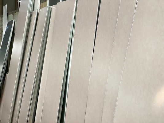 comprare Laminazione 600mm del PVC isolata parete del pannello a sandwich di lana di roccia fabbricazione online